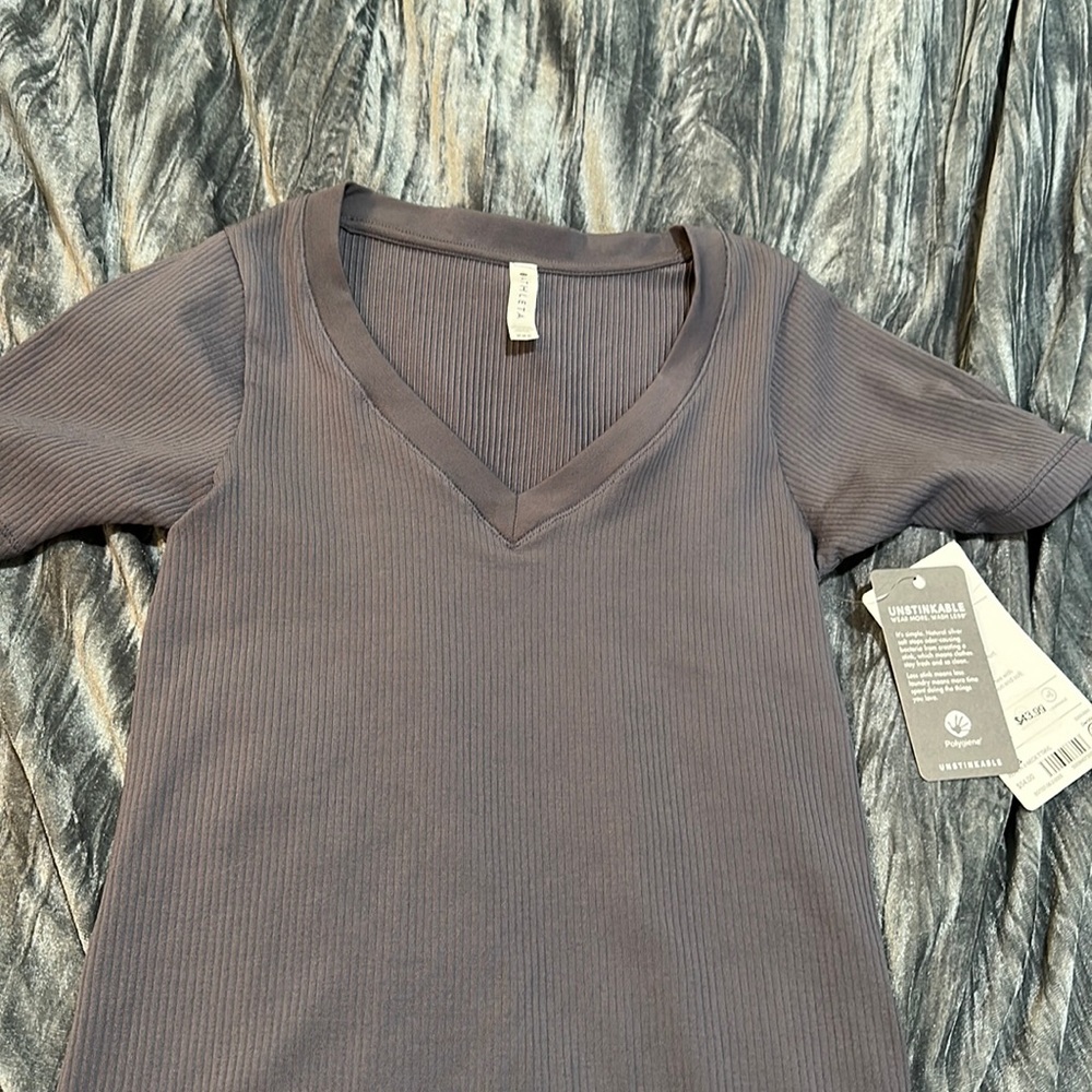 NWT Athleta seamless tee shirt